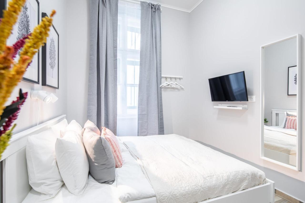 New - Central And Modern Studio Budapest Esterno foto