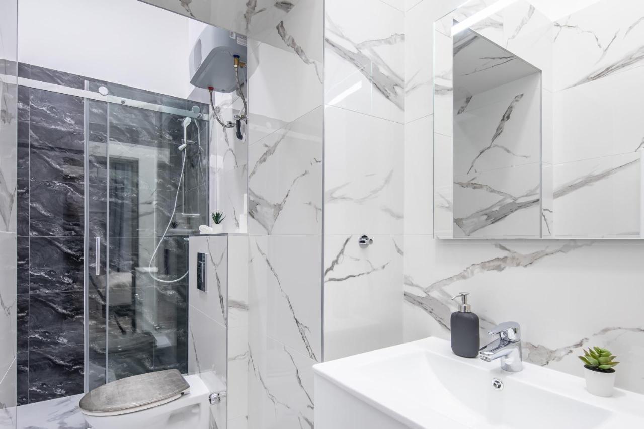 New - Central And Modern Studio Budapest Esterno foto